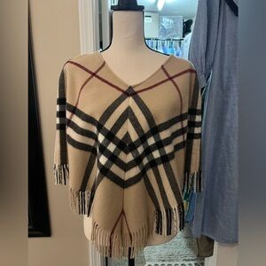 Burberry House Check 100% Lambswool Poncho